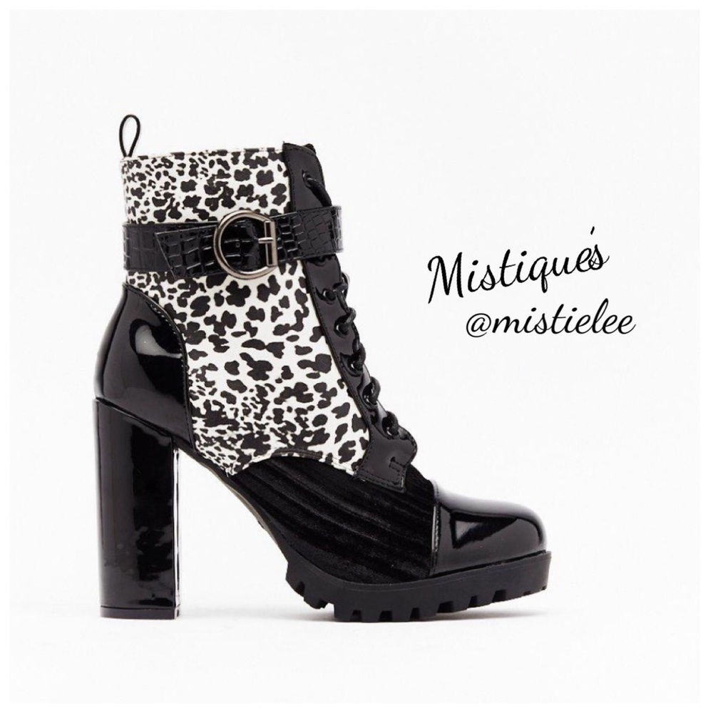 NASTY GAL Hey Cheetah Animal Print Textured Heel Boot Bootie Size 10